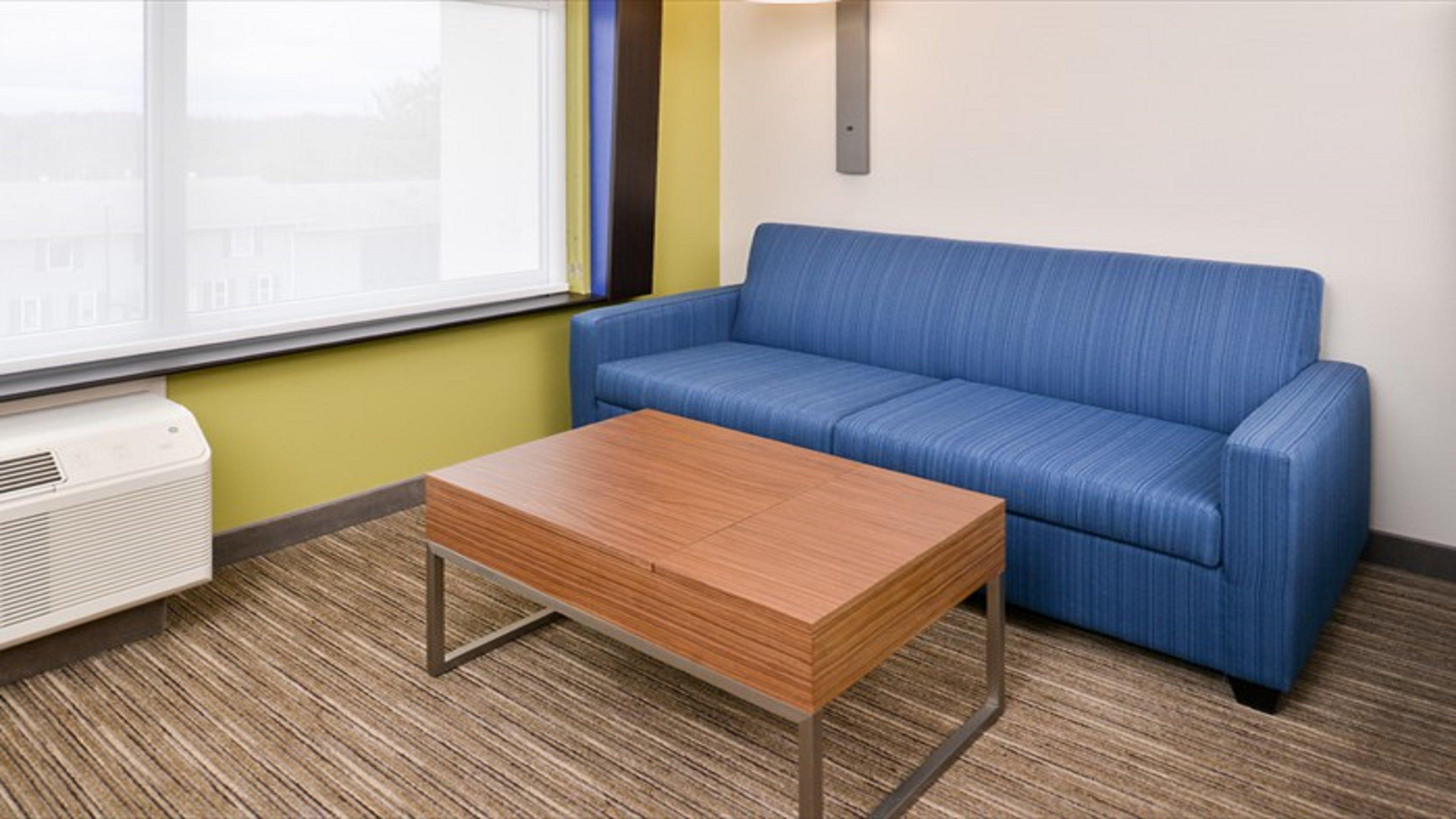 Holiday Inn Express & Suites - Parkersburg East By Ihg מראה חיצוני תמונה
