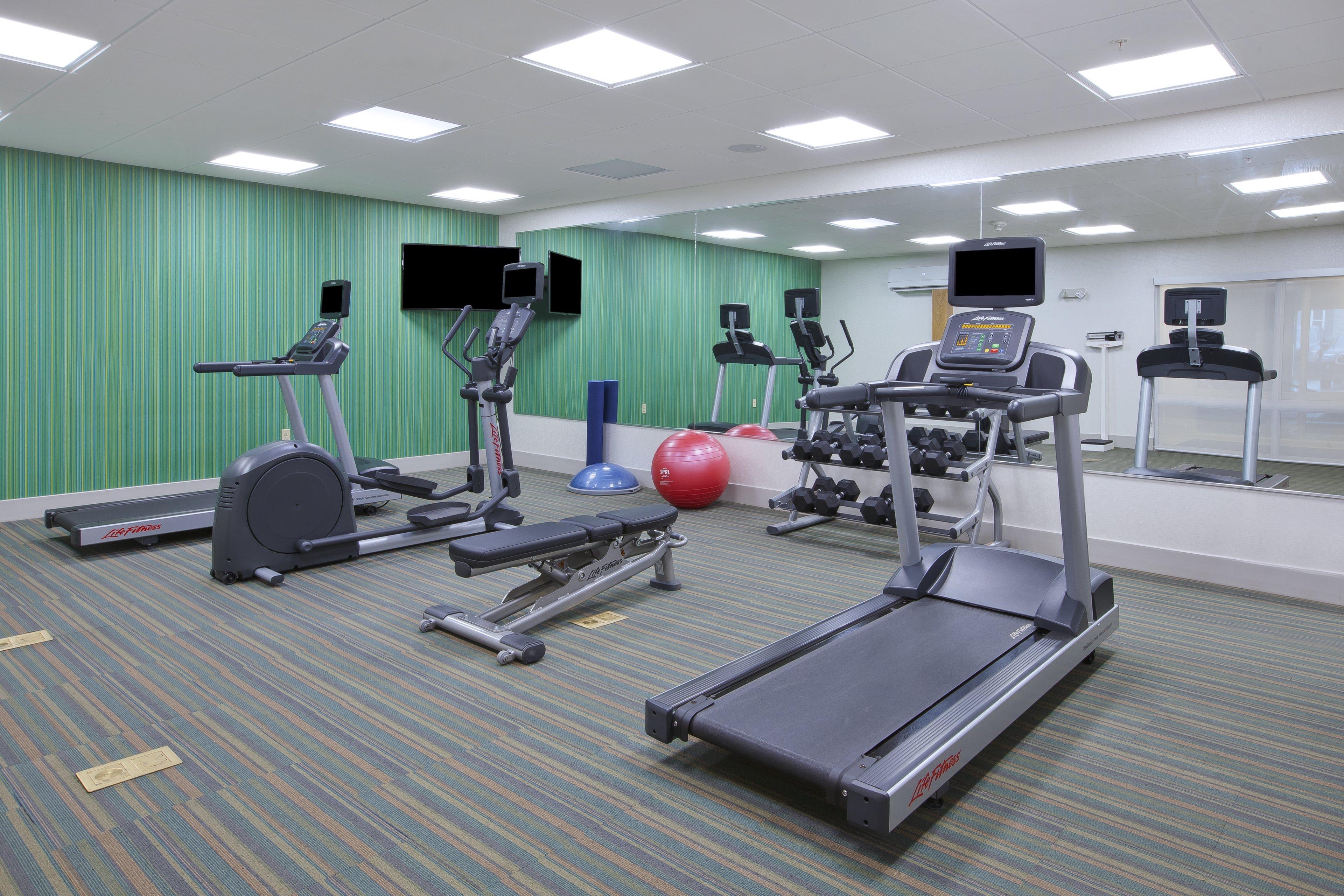 Holiday Inn Express & Suites - Parkersburg East By Ihg מראה חיצוני תמונה