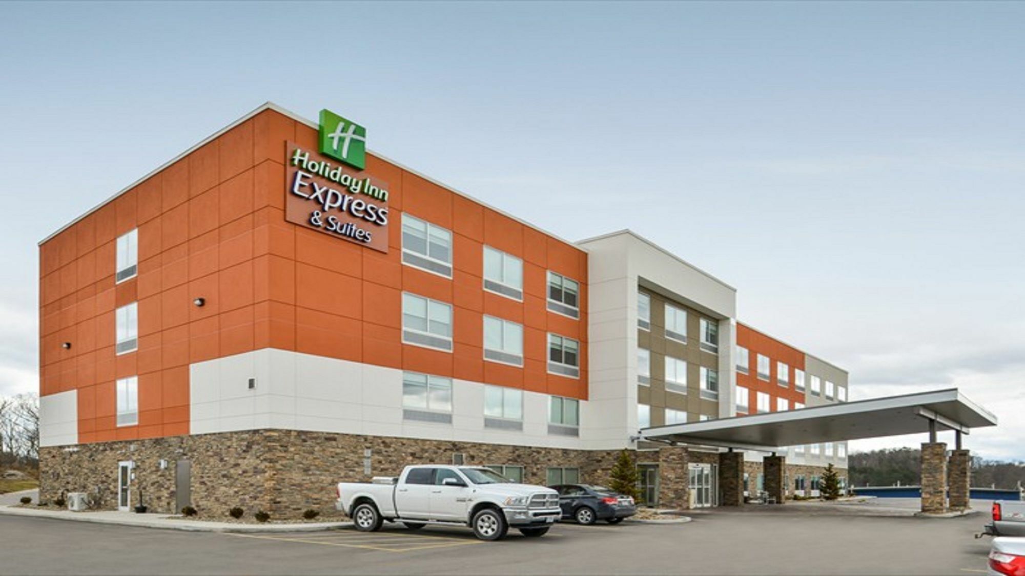 Holiday Inn Express & Suites - Parkersburg East By Ihg מראה חיצוני תמונה